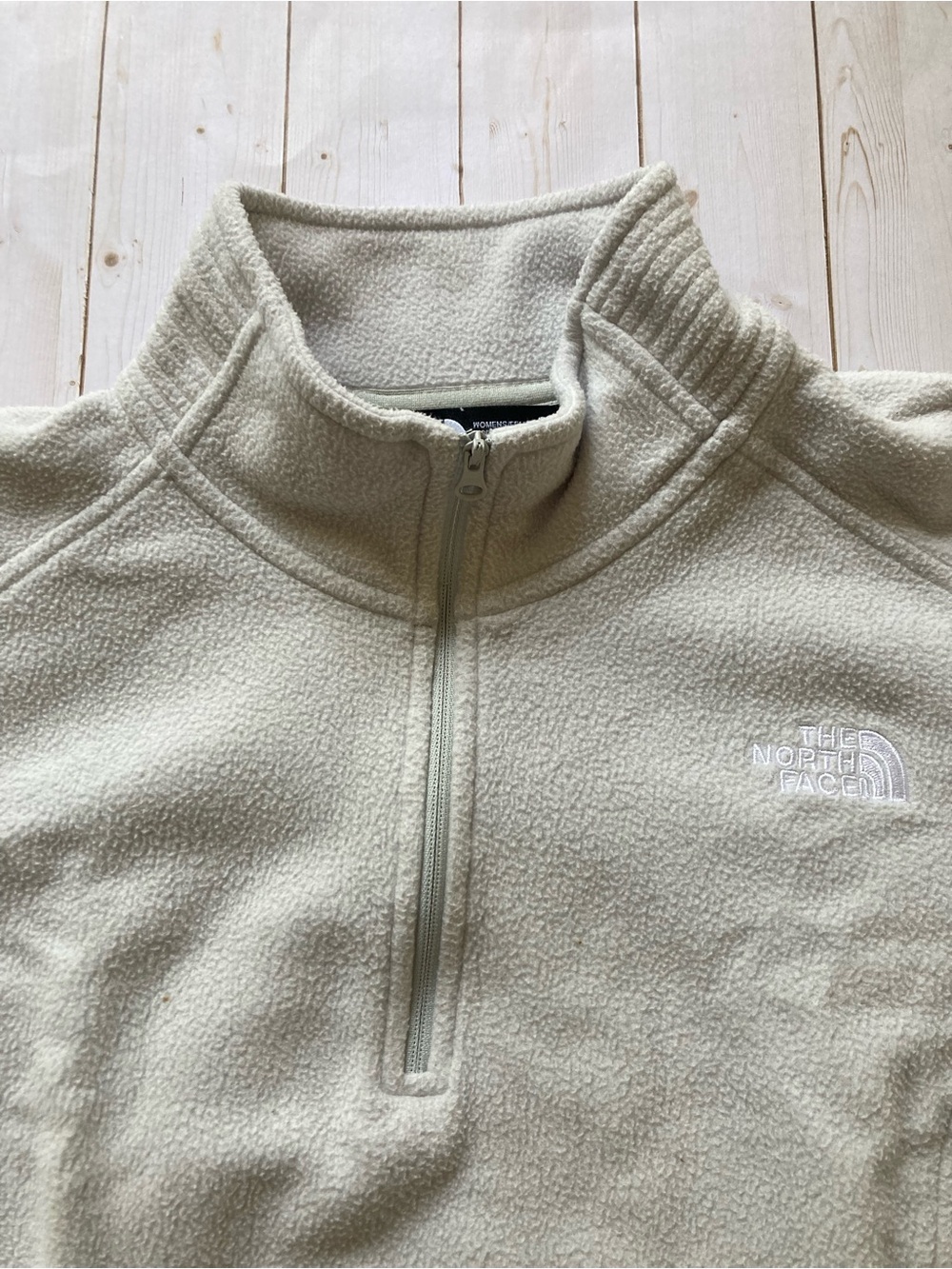 The North Face Women’s M Osito Sport Hybrid 1/4 Zip Fleece Pullover Cream